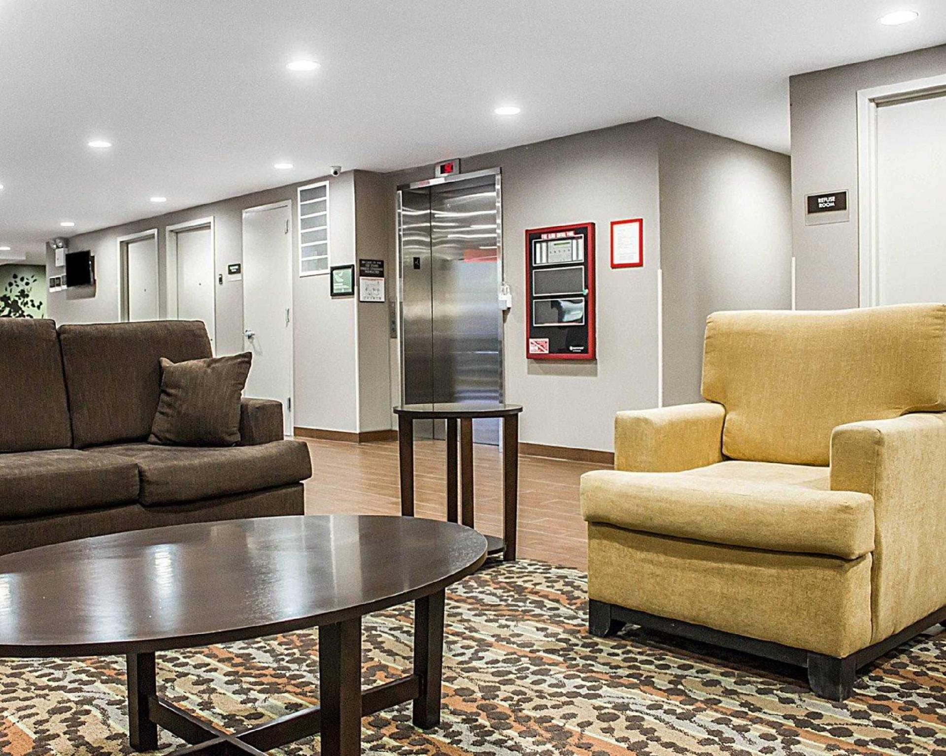 Days Inn By Wyndham Brooklyn Borough Park New York Ngoại thất bức ảnh