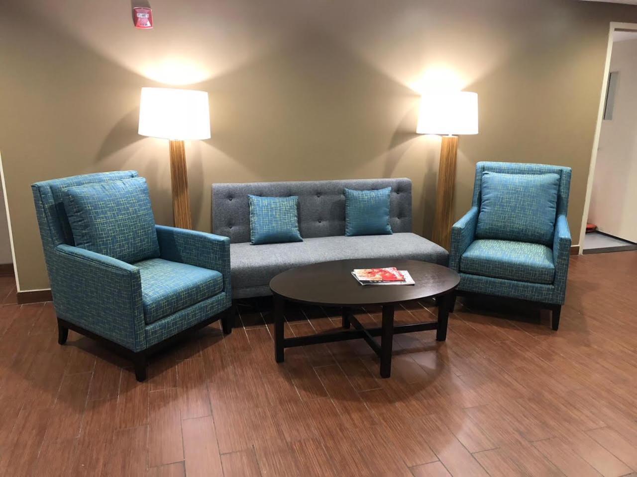Days Inn By Wyndham Brooklyn Borough Park New York Ngoại thất bức ảnh