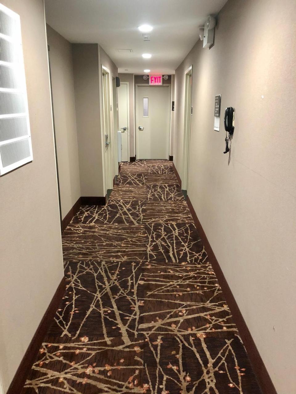 Days Inn By Wyndham Brooklyn Borough Park New York Ngoại thất bức ảnh