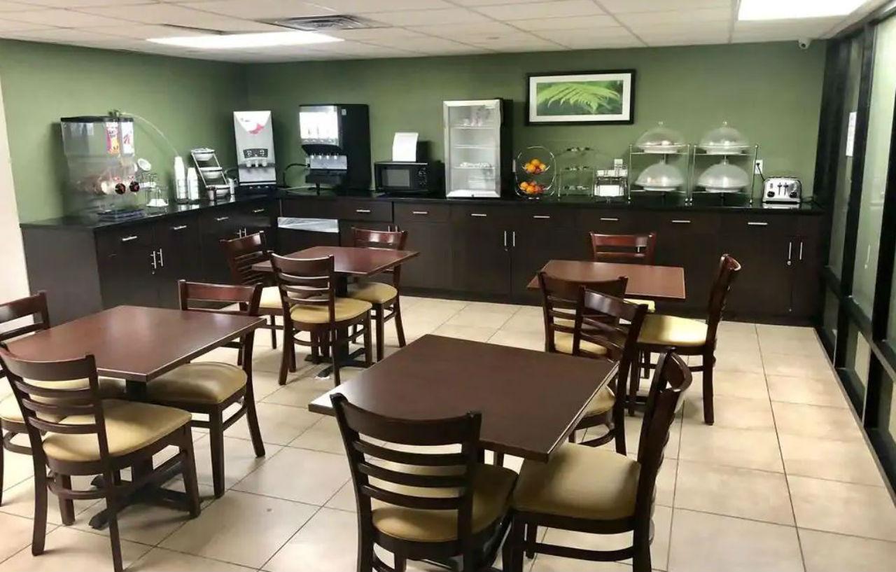 Days Inn By Wyndham Brooklyn Borough Park New York Ngoại thất bức ảnh